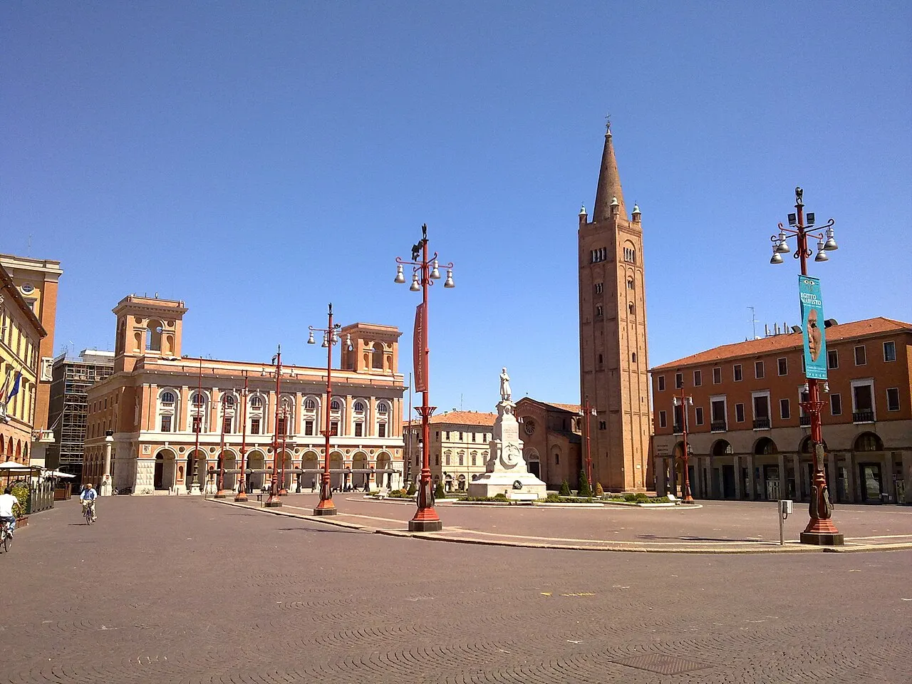 Piazza Aurelio Saffi, Forlì, Emilia-Romagna, Italy