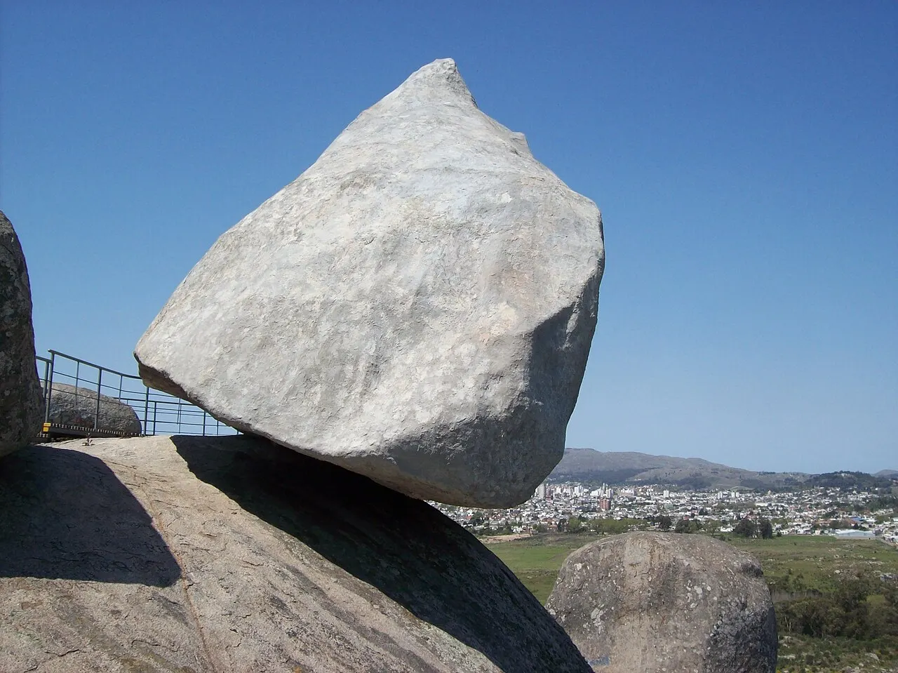 Piedra Movediza, Tandil, Buenos Aires, Argentina