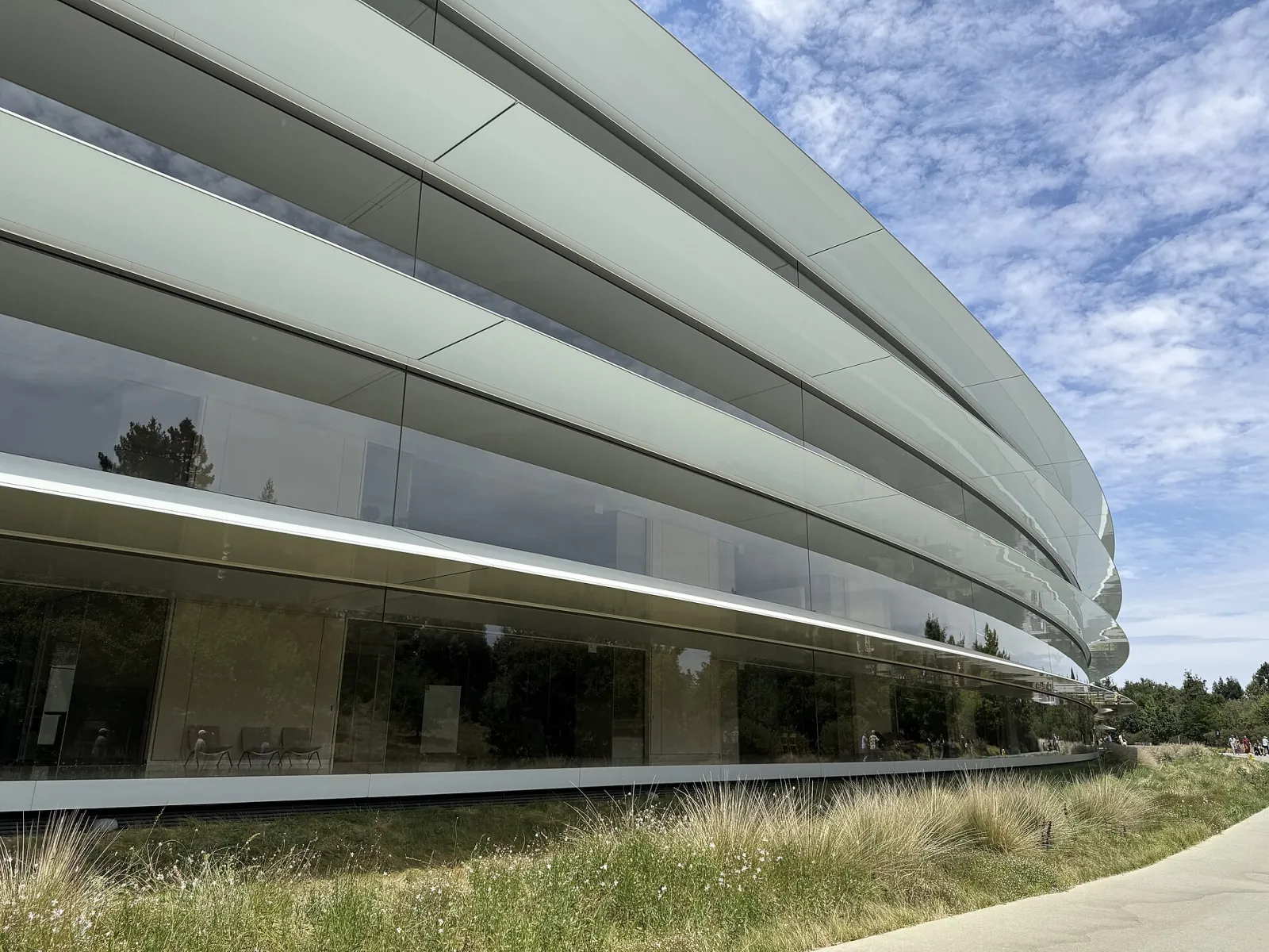 Apple Park and Infinite Loop, Cupertino, California, United States