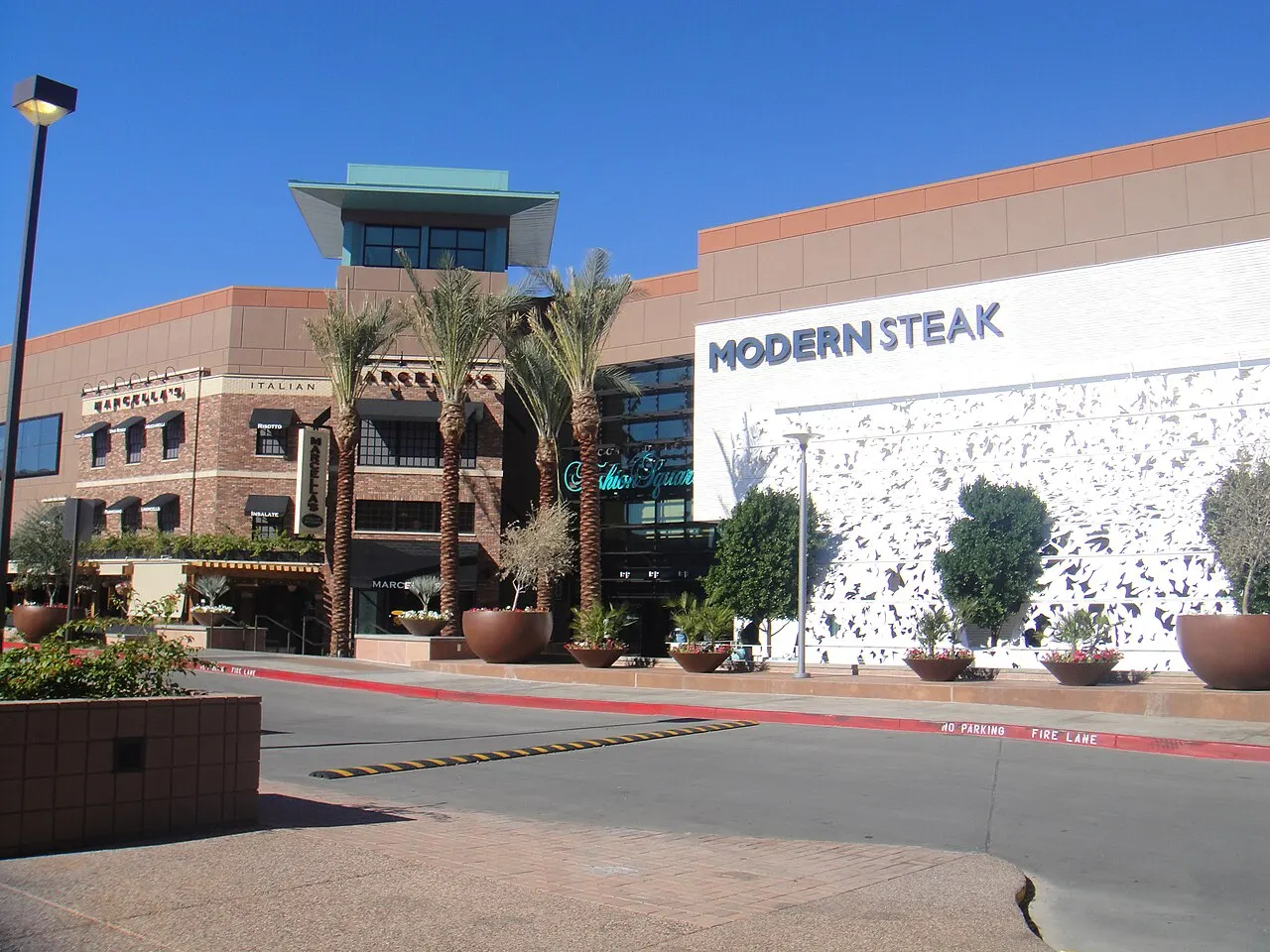 Scottsdale Fashion Square, Scottsdale, Arizona, United States