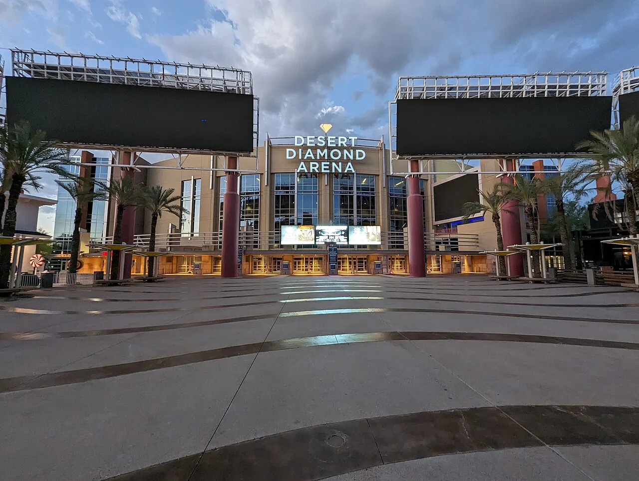 Desert Diamond Arena, Glendale, Arizona, United States