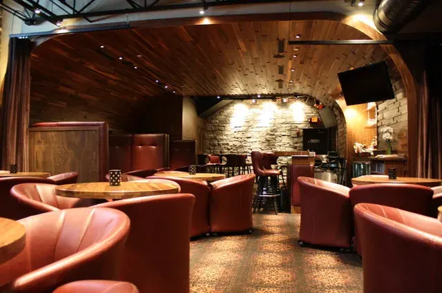 Chapter Room, Sandy Springs