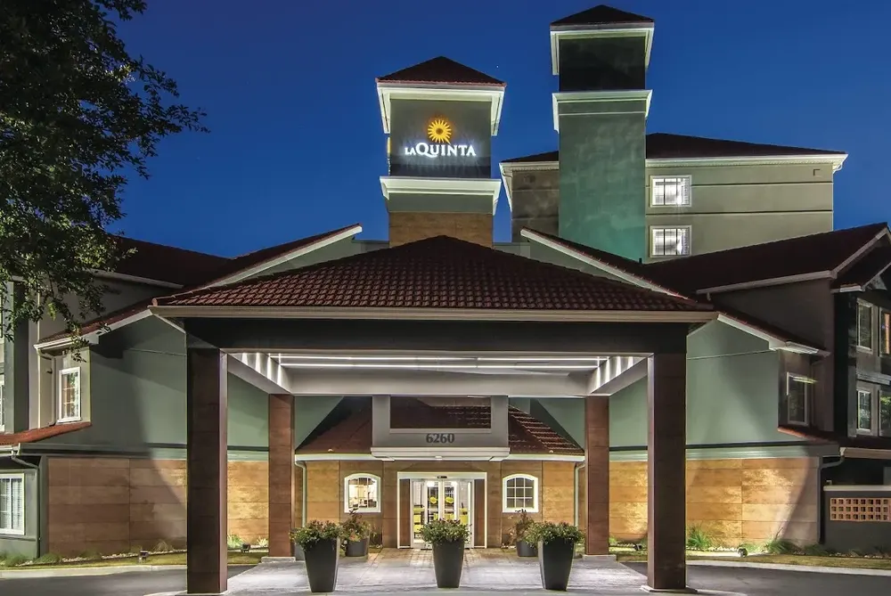 La Quinta Inn & Suites by Wyndham Atlanta Perimeter Medical, Sandy Springs
