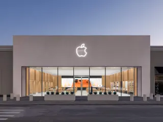 Apple The Shops at Blackstone Valley