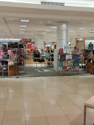 Apple West Town Mall
