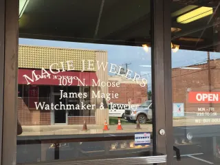 Magie Jewelers1