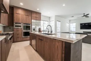 Majestic Cabinets LLC