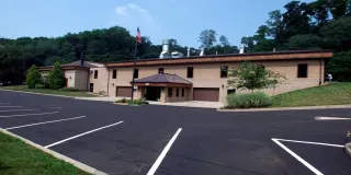 Baker's Collision | Glass | Service Centers