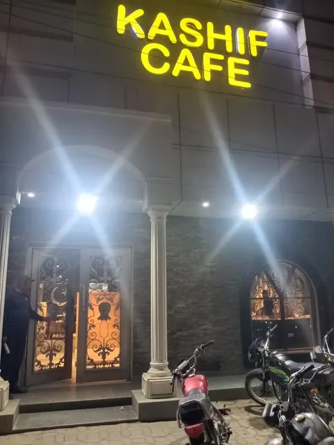 New Kashif Cafe & Restaurant in Dera Ghazi Khan, Punjab