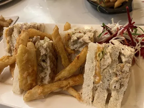 Golden Castle Restaurant Chiniot in Chiniot, Punjab