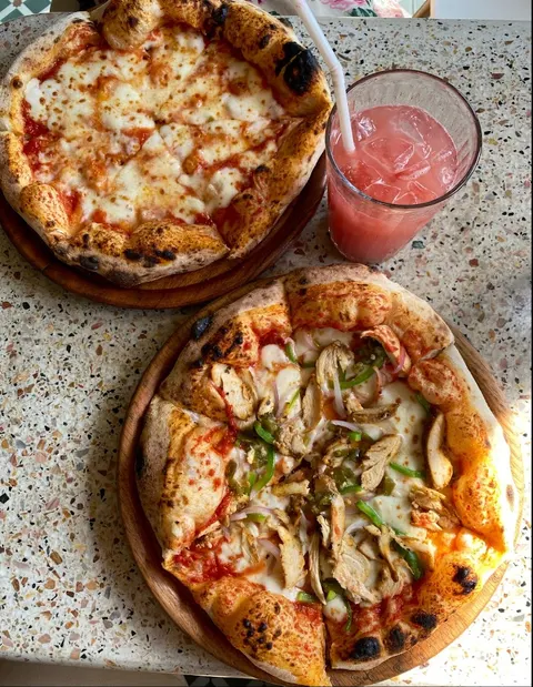 Solli's Pizza in Lahore, Punjab