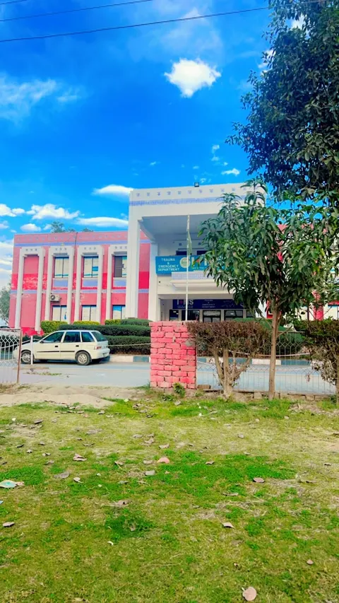 DHQ Hospital, Muzaffargarh in Muzaffargarh, Punjab