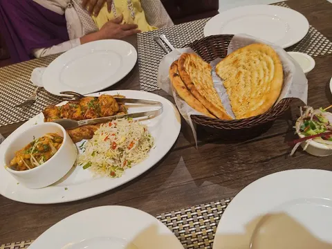 Salt'n Pepper Restaurant in Burewala, Punjab