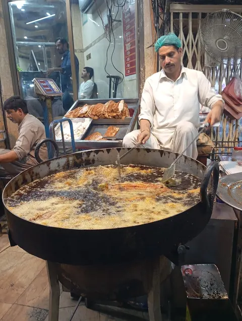 Chohan Fish Corner in Sheikhupura, Punjab