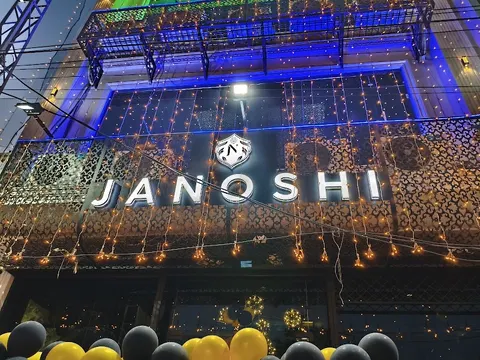 Cafe Janoshi in Okara, Punjab