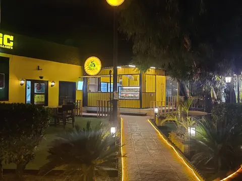 Cake Shake ( کیک شیک ) in Toba Tek Singh, Punjab