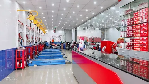 MNA traders - Naseer Traders (Atlas Honda Dealership & Claim Center) in Chiniot, Punjab