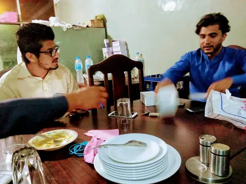 Khan Pan Corner in Gujrat, Punjab