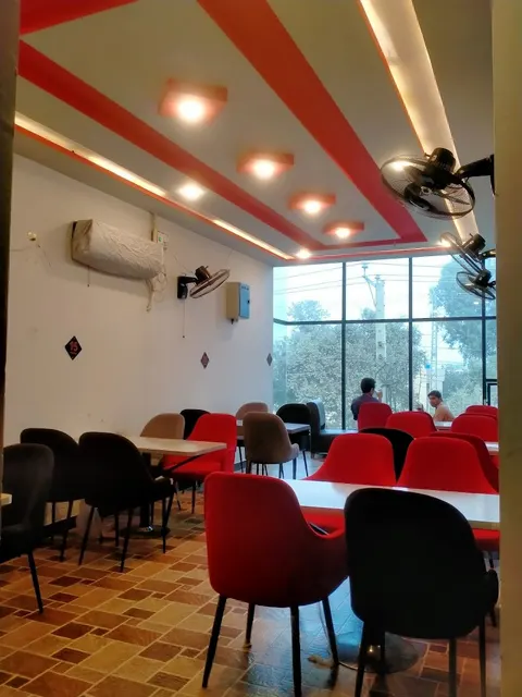 Pizza Master in Lodhrān, Punjab