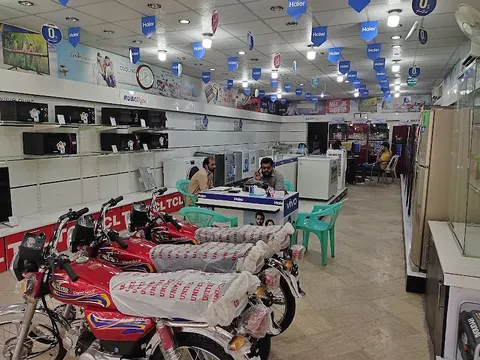 Club Bar B Q in Okara, Punjab