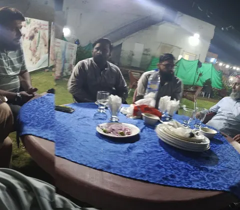 Ahmad Shinwari Restaurant احمد شنواری ریسٹورنٹ in Gojra, Punjab