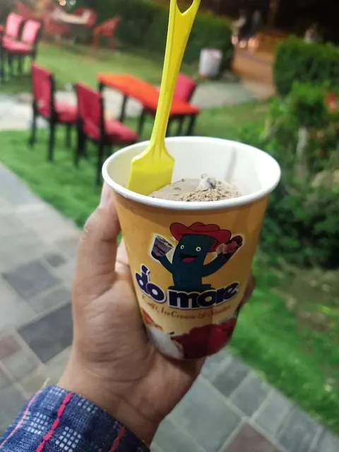DoMore Ice-cream Parlour in Sargodha, Punjab