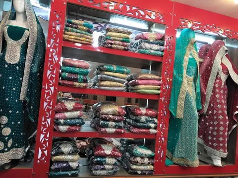 Naseeb Shopping Mall in Kamra Kalan, Punjab