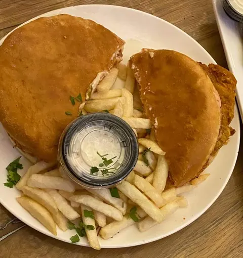 Lasani Pizza Time in Layyah, Punjab