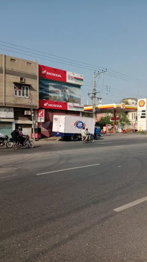 Mustafa Honda Cnetre in Faisalabad, Punjab