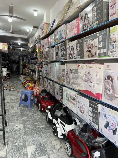 Baby Bazar baby jhula in Mandi Bahauddin, Punjab
