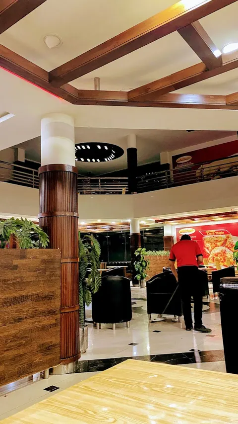 Mr. Wingg'z Sargodha in Sargodha, Punjab