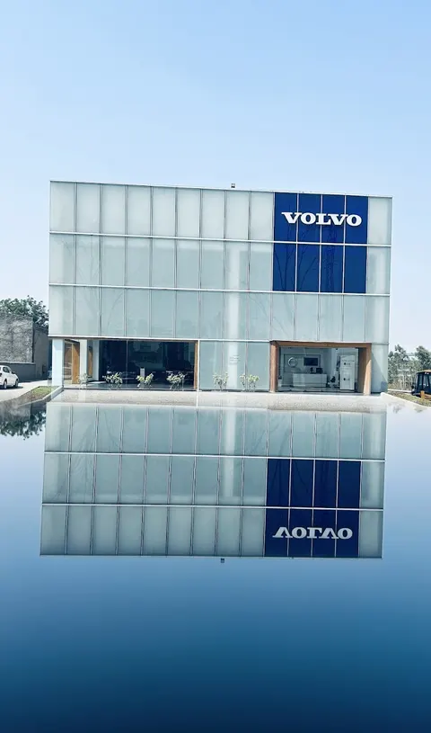 Krishna Auto Sales Volvo Cars Ludhiana in Khakat, PB