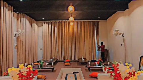 Royal Palace Restaurant in Rajanpur District, Punjab