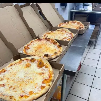 Avent Ferry Pizza