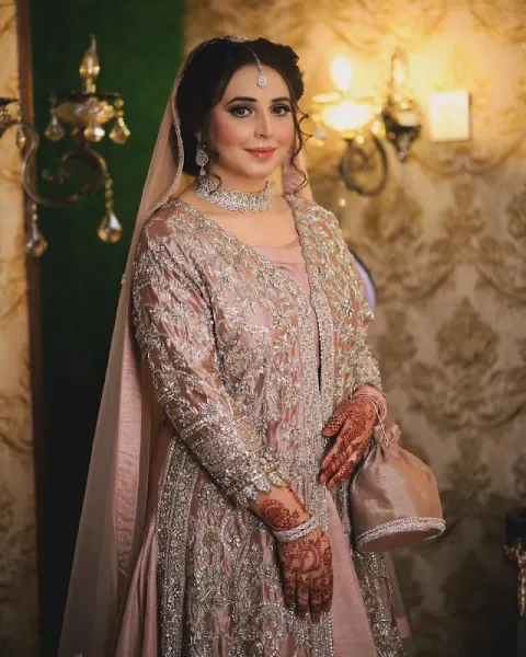Anam ismail signature salon in Okara, Punjab