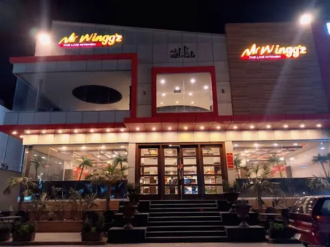 Mr. Wingg'z Sargodha in Sargodha, Punjab