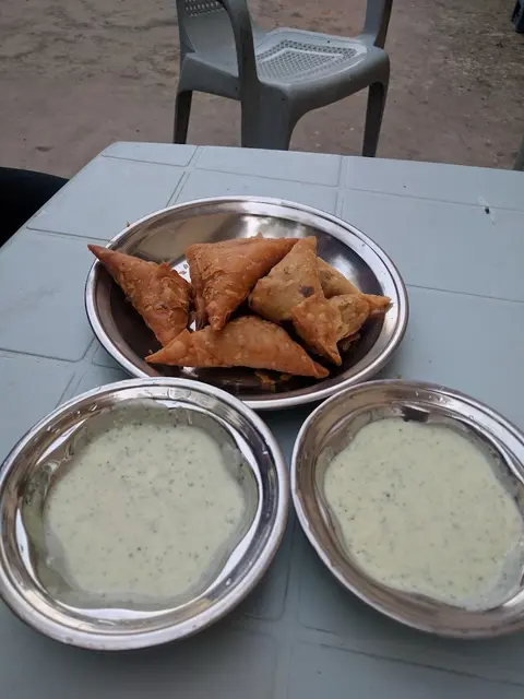 Mirza Samosa & Foods in Dera Ghazi Khan, Punjab