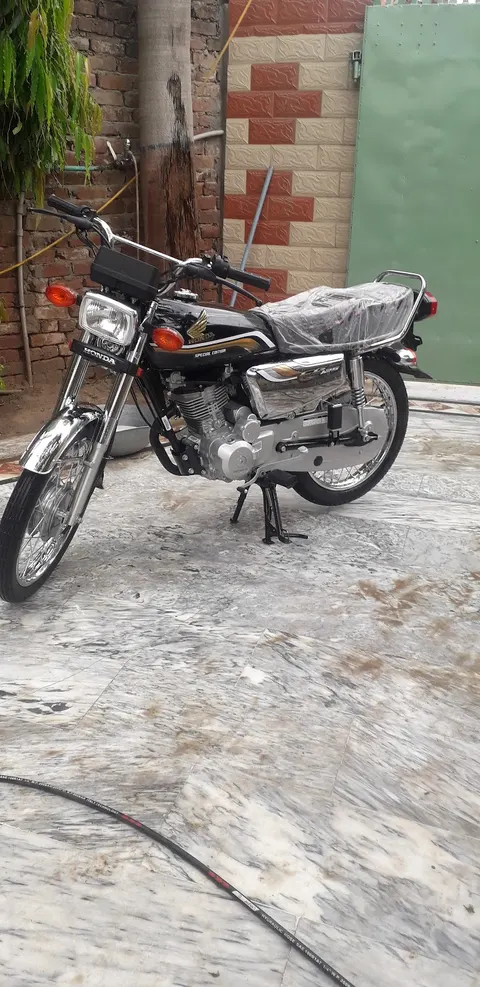 Shahid Autos Corporation in Sialkot, Punjab
