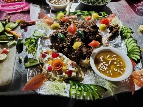 Ahmad Shinwari Restaurant احمد شنواری ریسٹورنٹ in Gojra, Punjab