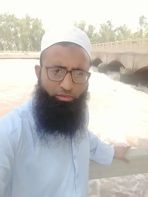Bashir Tailors & B.T Garments in Sadiqabad, Punjab