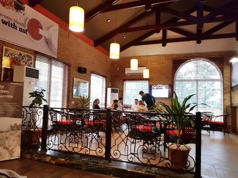 Chaye Khana Gujrat Raju Bhand in Gujrat, Punjab