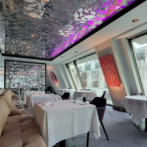 Angler Restaurant in Multan, England