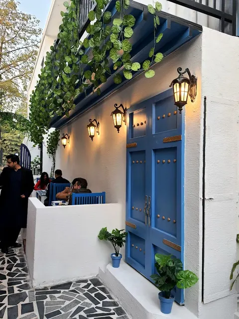 The Hotpot Restaurant in Lahore, Punjab
