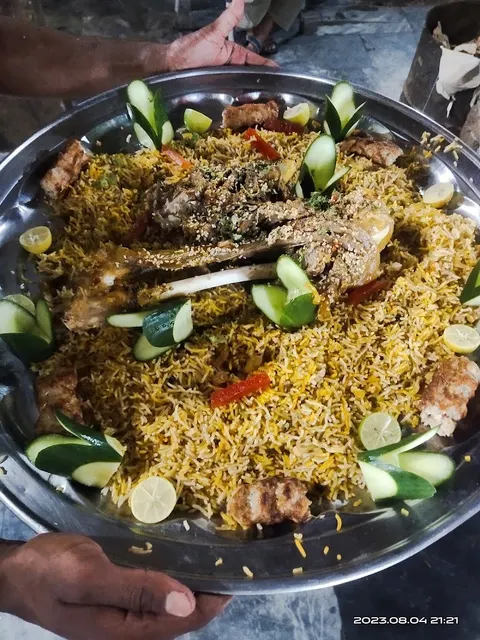 Ahmad Shinwari Restaurant احمد شنواری ریسٹورنٹ in Gojra, Punjab