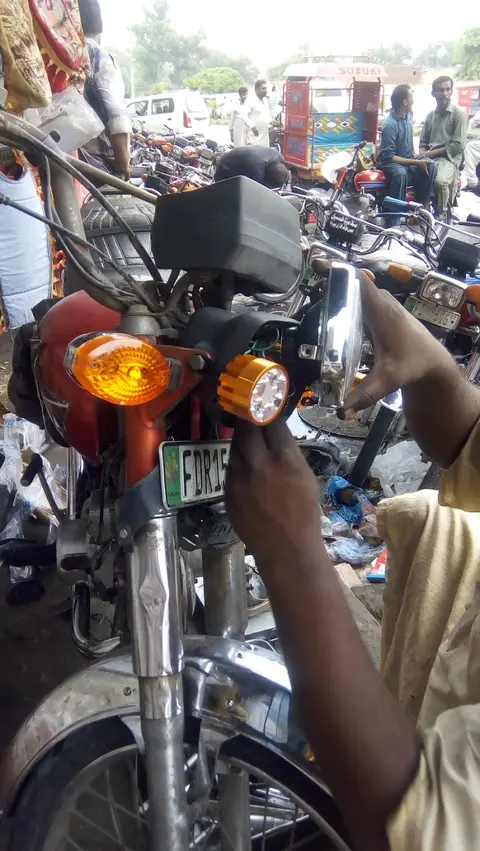NEW LAHORE AUTOS in Faisalabad, Punjab