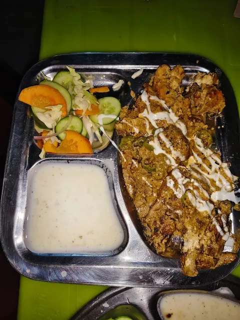 Do Piazza in Bahawalpur, Punjab