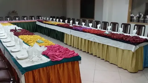 Pakeza Haji Mola Bakhsh Restaurant in Dera Ghazi Khan, Punjab