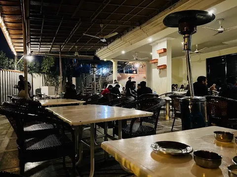 Bhayya Kabab Shop in Lahore, Punjab