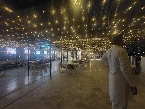 Al Hashmi shinwari restaurant in Gojra, Punjab