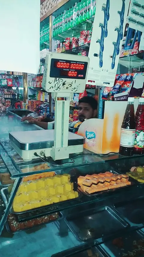 Ghosia Bakers And Sweets in Burewala, Punjab